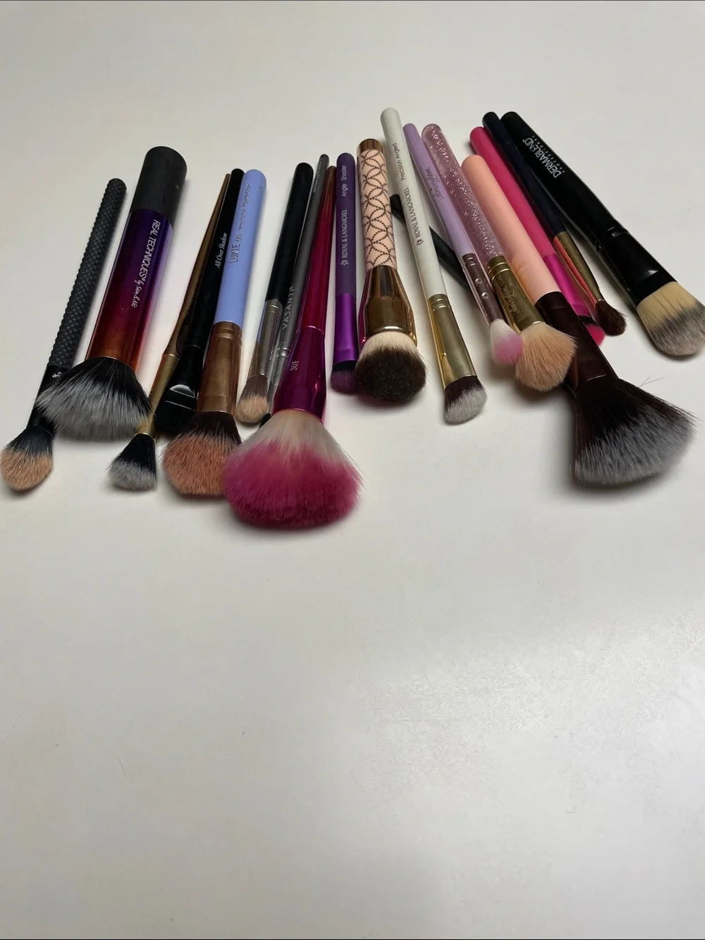 Real Techniques Pink & Rose-Gold Gradient Makeup Brush Set